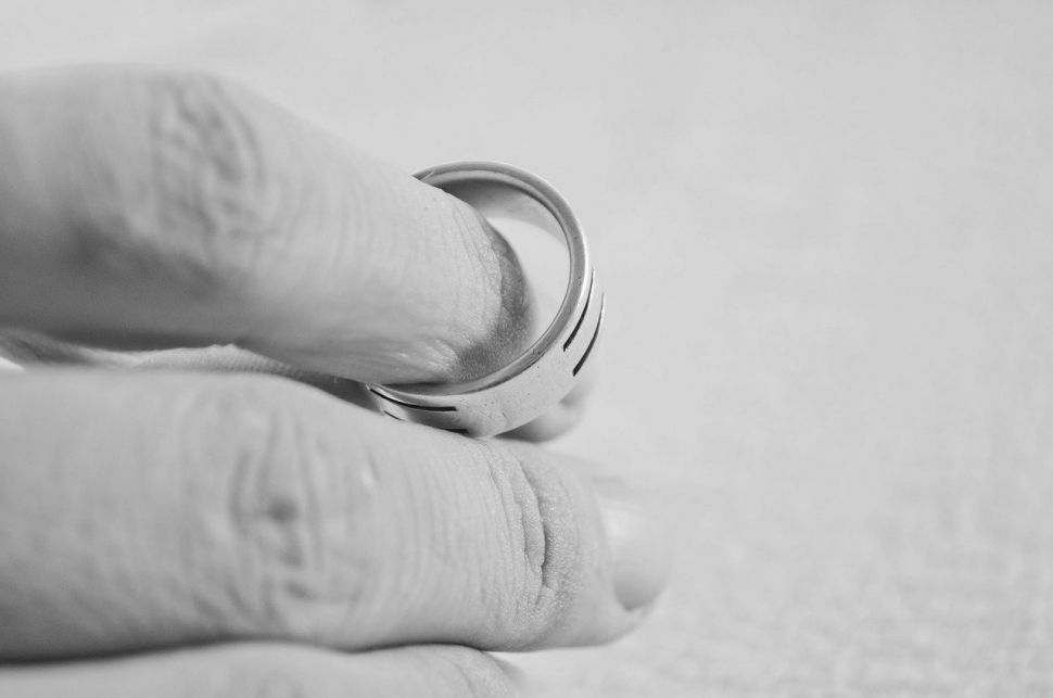 Ilustrasi Cincin (Pixabay/PublicDomainPictures)