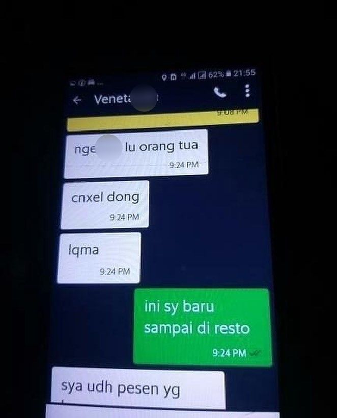 Viral pelanggan memaki ojol tua. (Instagram)