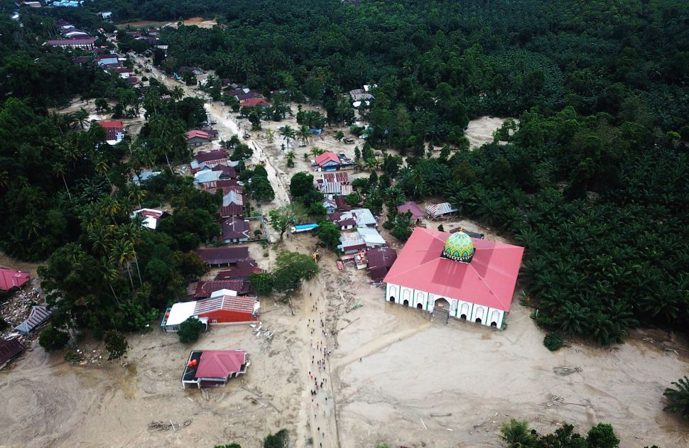 Melihat Dampak Banjir Bandang Di Luwu Utara Lewat Udara