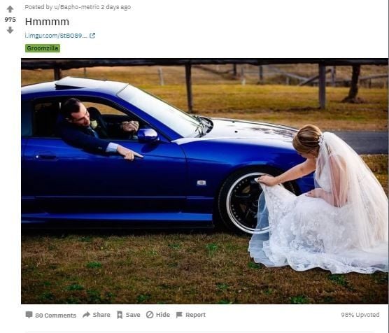 Gaun Pengantin Jadi Lap Mobil, Foto Pernikahan Ini Dikritik (reddit.com/r/weddingshaming)