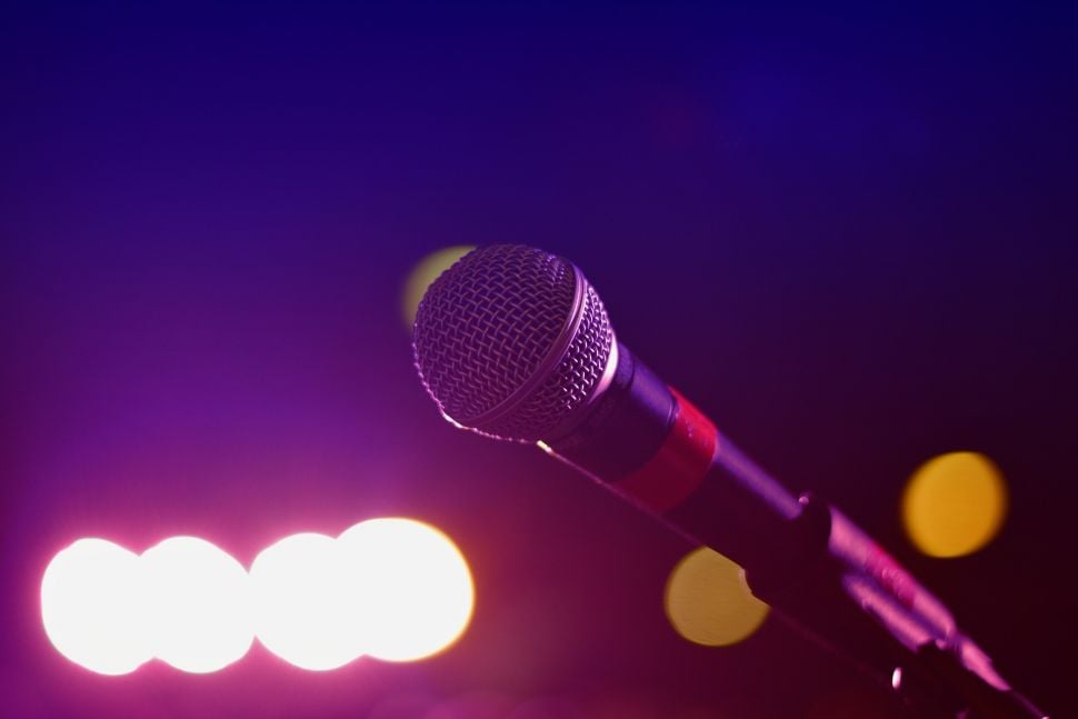 Ilustrasi karaoke. (Pixabay/Pexels)