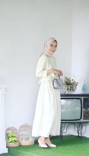 Yuk Tengok 4 Gaya Hijab Minimalis Influencer Tanah Air (Dok. Uniqlo)