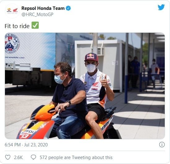 Marc Marquez siap kembali membalap setelah menjalani operasi menyusul kecelakaan di Sirkuit Jerez, Minggu (19/7/2020). [Twitter@HRC_MotoGP]