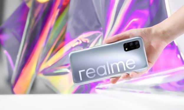 Bodi belakang Realme V5. (Weibo/ Realme)