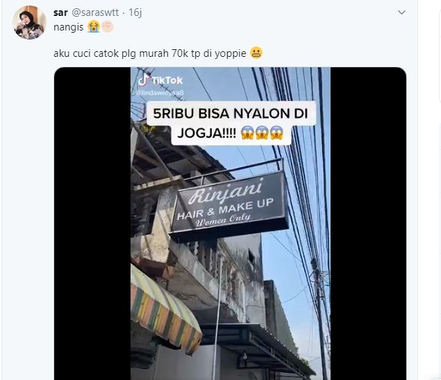 Seorang gadis menunjukkan dirinya melakukan perawatan di salah satu salon di Jogjakarta dengan biaya Rp 5000. - (Twitter/@Sarawtt)