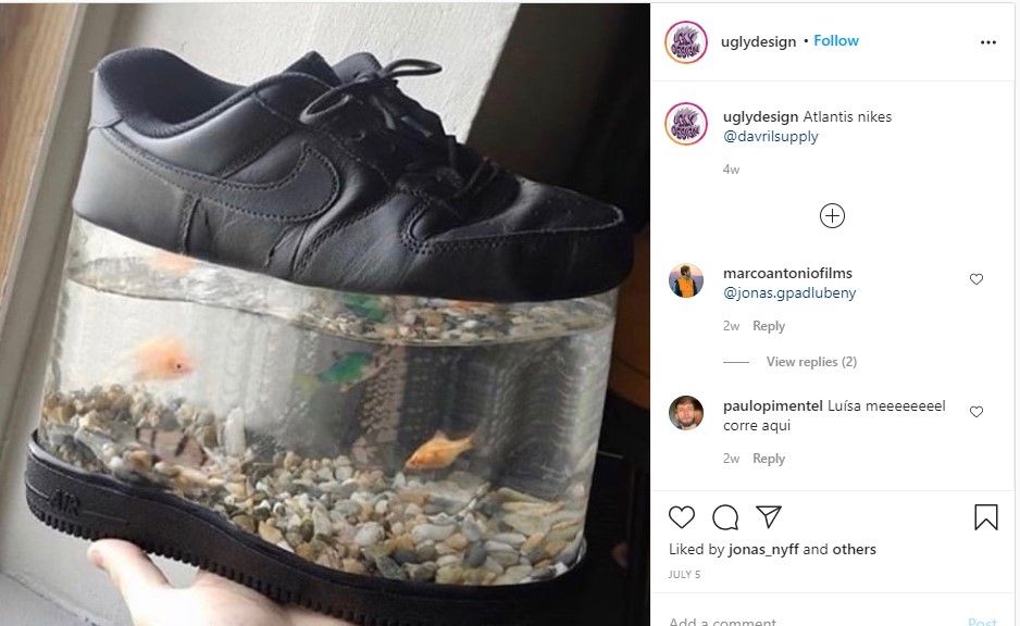 Aquarium di dalam sepatu. (Dok Instagram/uglydesign)