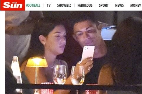 Cristiano Ronaldo dan Georgina Rodriguez menikmati makan malam di sebuah desa kecil di Italia. (The Sun).