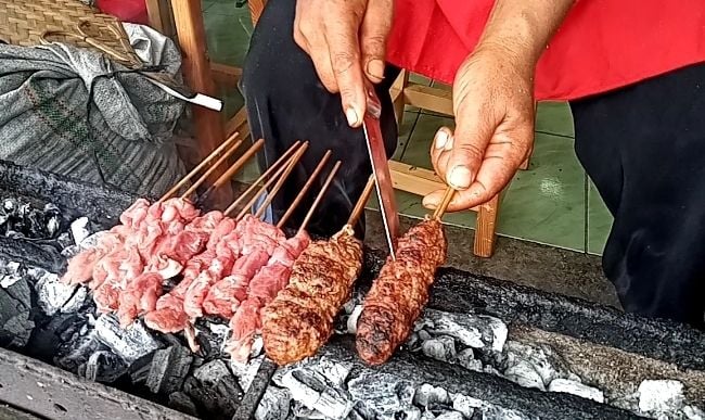 Sate Kambing Pak H. Bejo (Suara/Lilis)