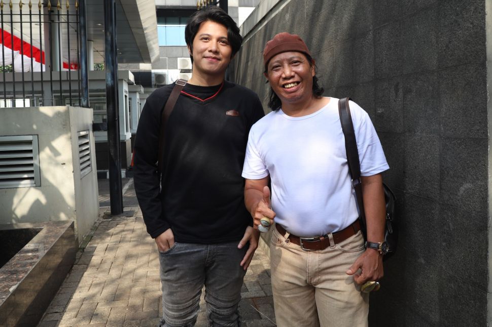 Miliki Paras Tampan Mastur Larang Sang Anak Nikah Muda Bagian 3