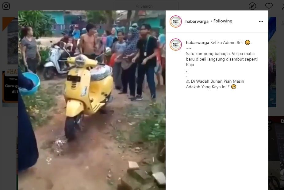 Video Orang Sekampung Sambut Warga Beli Motor Vespa Viral. (instagram.com/habarwarga)