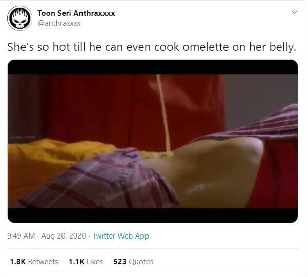 Adegan Film India Memasak Telur di Perut (twitter.com/anthraxxxx)