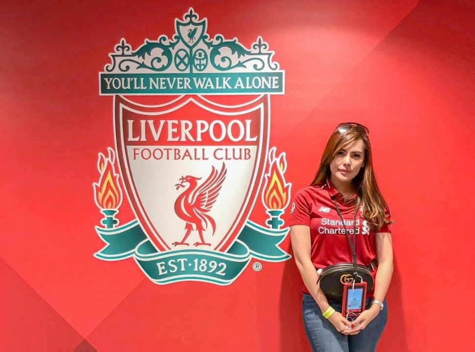 Andini Nurmalasari, presenter yang jadi fans berat Liverpool. (Instagram/andininurmalasari_)