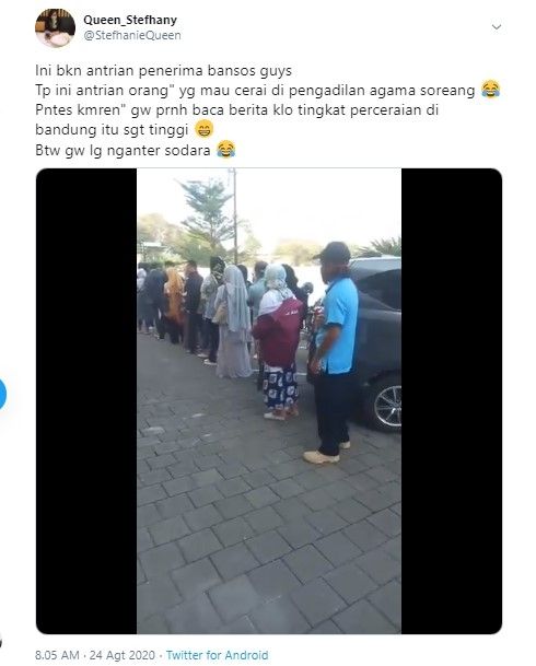 Viral antrean orang daftar cerai di Bandung (Twitter/stefhaniequeen)