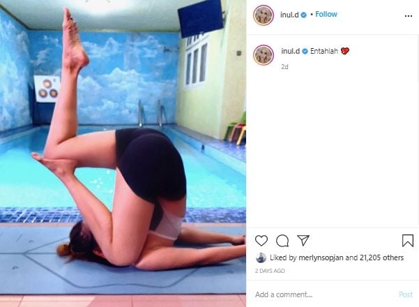 Yoga di Tepi Kolam Renang, Inul Daratista Dikomentari Begini Oleh Soimah. (Instagram/@inul.d)