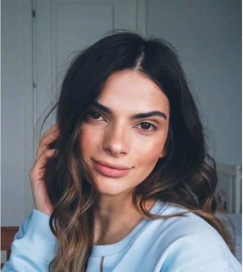 Beauty Blogger Mirip Kendall Jenner (instagram.com/teonachachua)