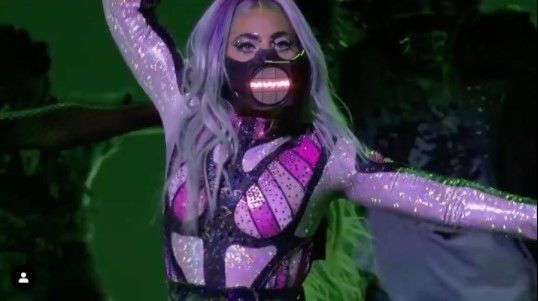 Masker Lady Gaga dalam MTV VMA 2020. (Instagram/@gagasrising)