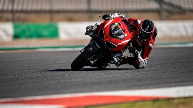 Ducati Panigale V4 Superleggera. (visordown.com)