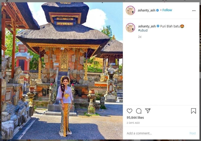 Ashanty dengan Baju Adat Bali (instagram.com/ashanty_ash)