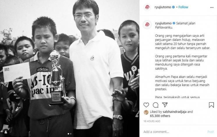 Ayah Ryuji Utomo meninggal dunia. (Instagram/@ryujiutomo).