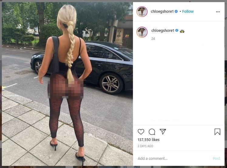 Bintang Reality Show Inggris Jalan-Jalan Pakai Legging Transparan (instagram.com/chloegshore1)