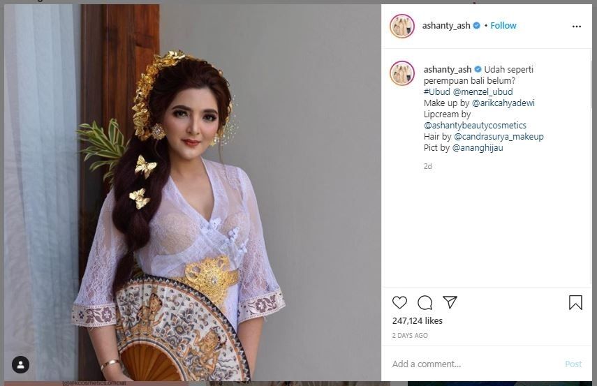 Ashanty dengan Baju Adat Bali (instagram.com/ashanty_ash)