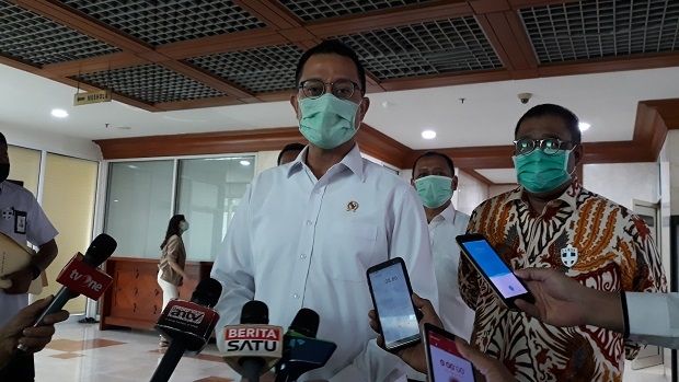 Menteri Sosial Juliari Batubara. (Suara.com/Novian)