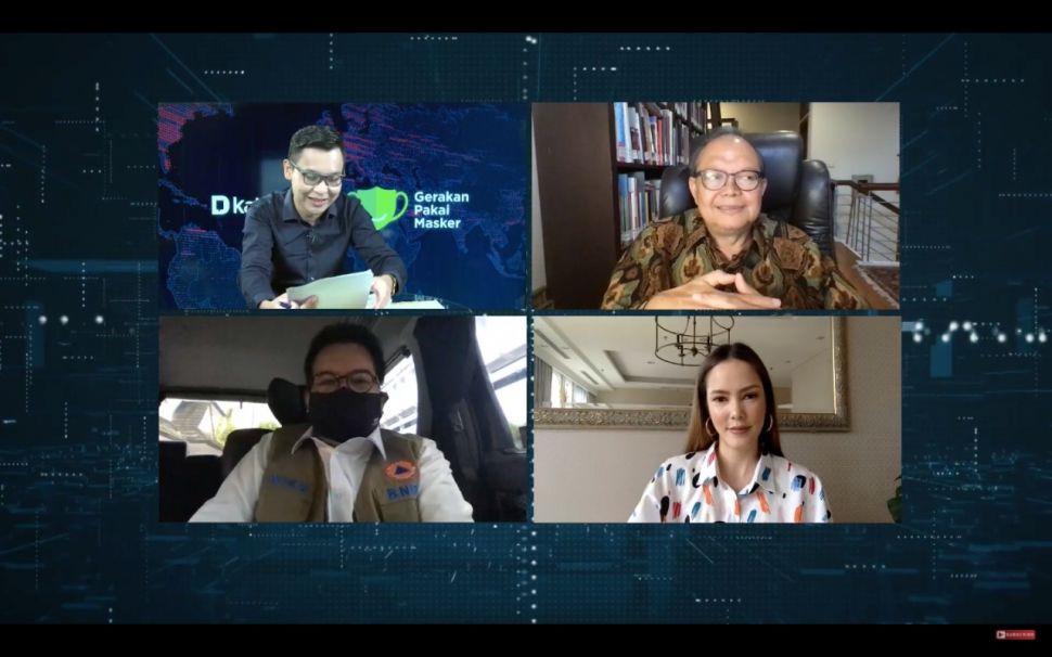 Pemaparan teknologi masker kain plus. (Dok: YouTube/ Katadata Indonesia)