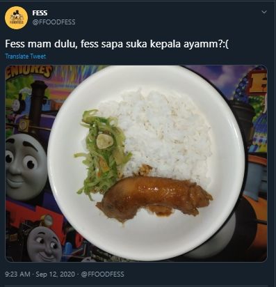 Bentuknya Absurd, Penampakan Kepala Ayam Ini Bikin Pikiran Warganet Ngeres. (Twitter/@FFOODFESS)