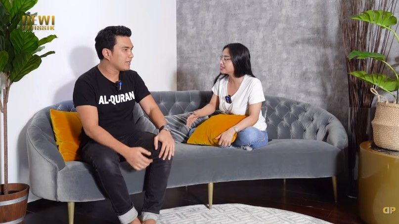 Aldi Taher dan Dewi Perssik. [YouTube Dewi Perssik]