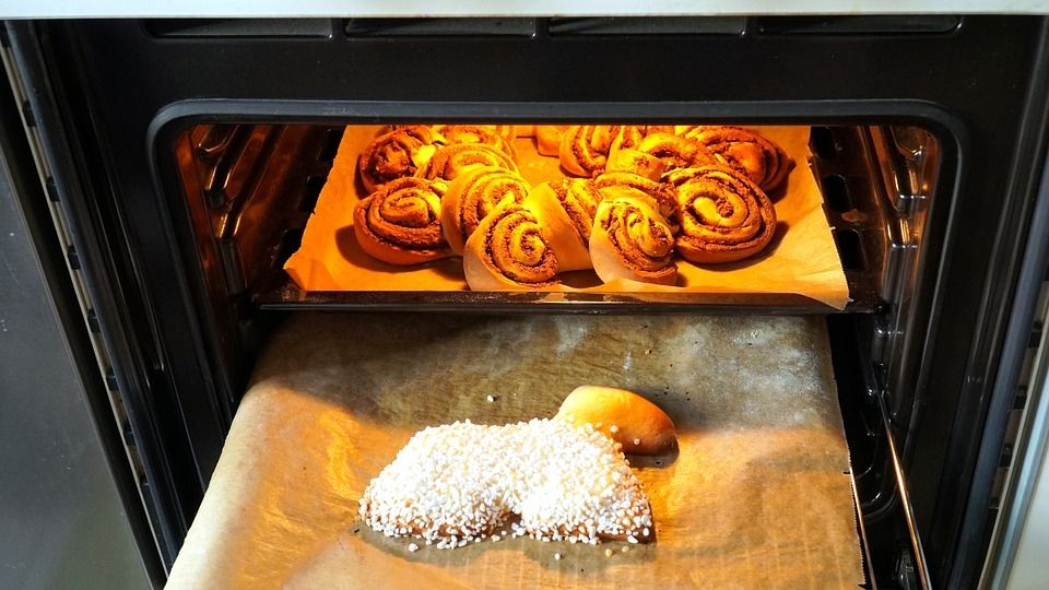 Membuat Kue Dengan Microwave Oven