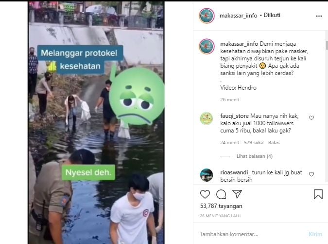 Tangkapan Layar Video Sejumlah Orang Dikenai Sanksi Membersihkan Sungai Lantaran Langgar Protokol Kesehatan (Instagram/@makassar_iinfo).