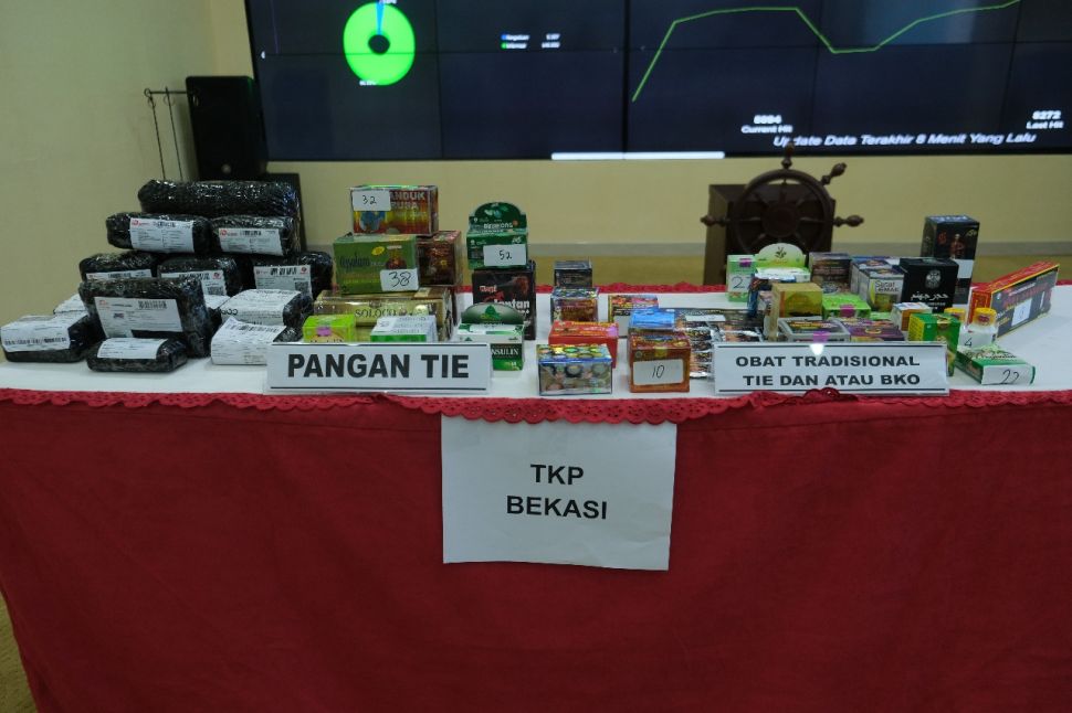 BPOM Amankan Obat Tradisional Terkait Covid-19 Tanpa Izin Edar. (Foto: BPOM RI)