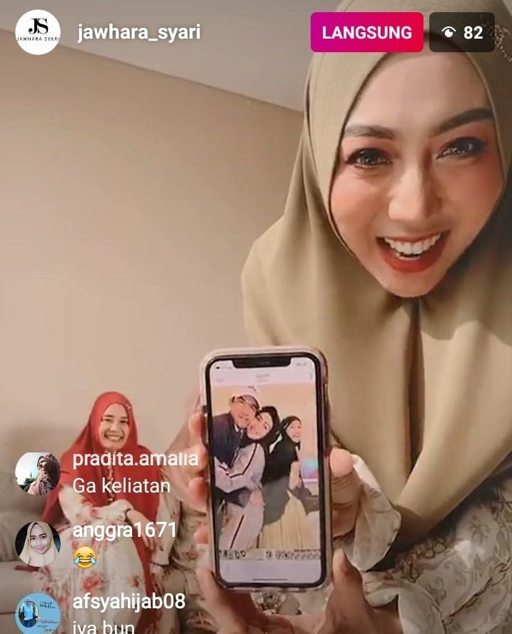 Sahabat perkenalkan sosok suami baru Meggy Wulandari. [Instagram]