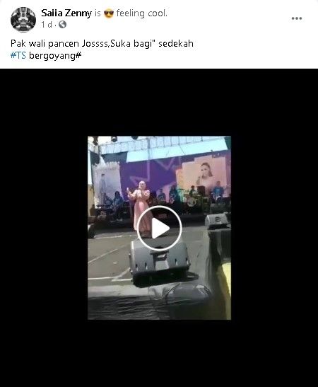 Wali Kota Tegal Dedy Yon Supriyono dalam acara dangdutan yang digelar Wakil Ketua DPRD Kota Tegal Wasmad Edi Susilo - (Facebook/Saiia Zenny)