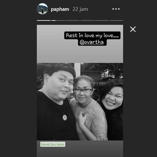 Papham mengunggah kenangan bersama mendiang Ovie Artha (tengah). [Instagram]