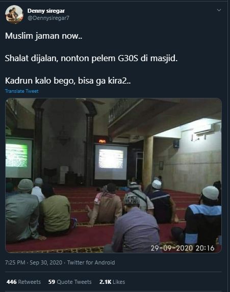 Cuitan Denny Siregar Soal Nobar Film G30S di Masjid (Twitter/@Dennysiregar7).