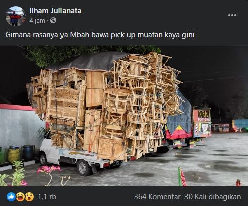 Viral mobil pick up dengan muatan ekstrem. (Facebook)