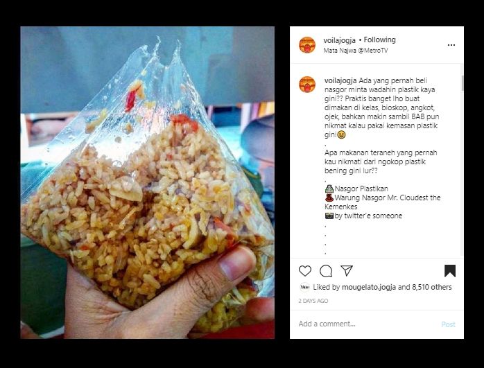 Nggak Dibungkus Kertas, Cara Makan Nasi Goreng Plastik Ini Harus Dikenyot? (Instagram/@voilajogja)