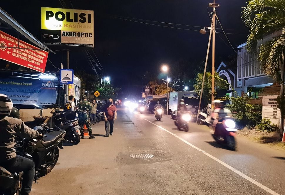 Suasana terkini lokasi tawuran yang libatkan terduga oknum ormas, Minggu (4/10/2020). [Muhammad Ilham Baktora / Suarajogja.id]