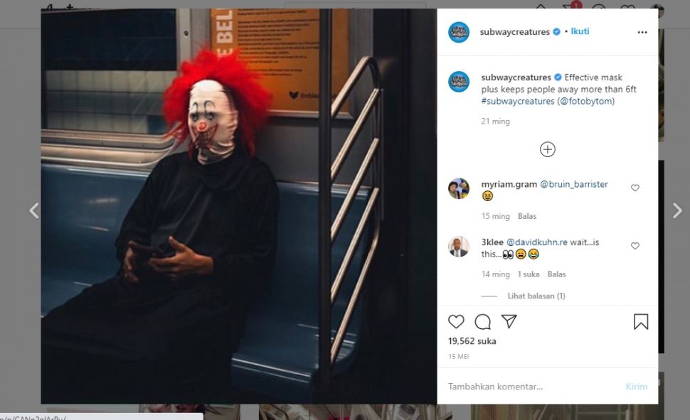 Pakai masker tak biasa di dalam Subway (Instagram/SubwayCreatures)