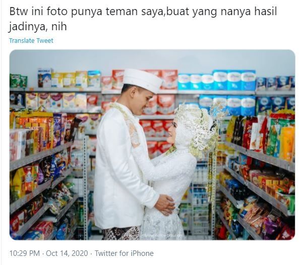 Foto Pernikahan di Minimarket (twitter.com/erickmanurung)