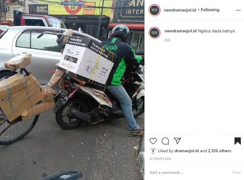 Viral aksi ojol saat disuruh mengantar sepeda. (Instagram)