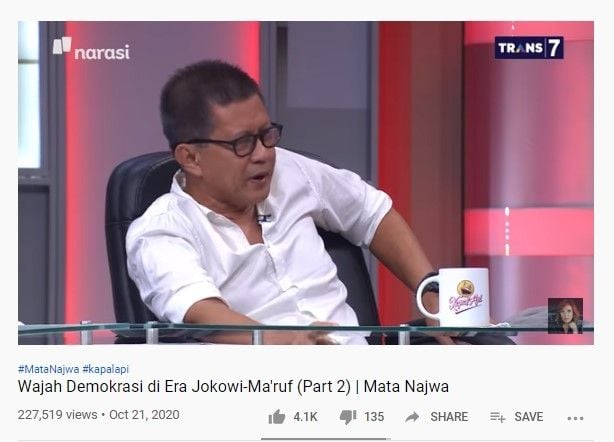 Rocky Gerung puji Jokowi tapi bohong (YouTube/matanajwa)