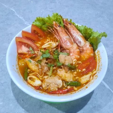 Mi Pedas Seafood (Instagram @rujak_buah_pku)