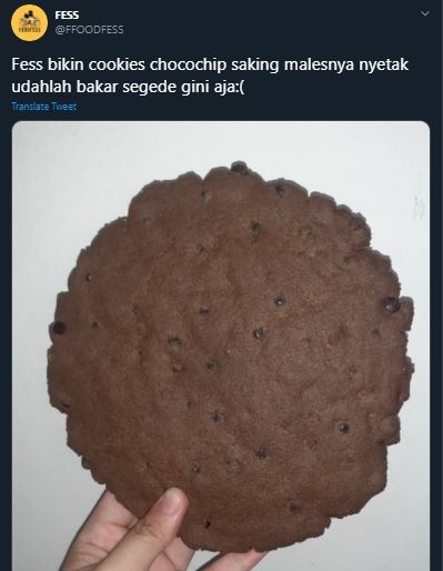 Gegara Mager Pakai Cetakan, Penampakan Cookies Raksasa Ini Bikin Syok. (Twitter/FFOODFESS)