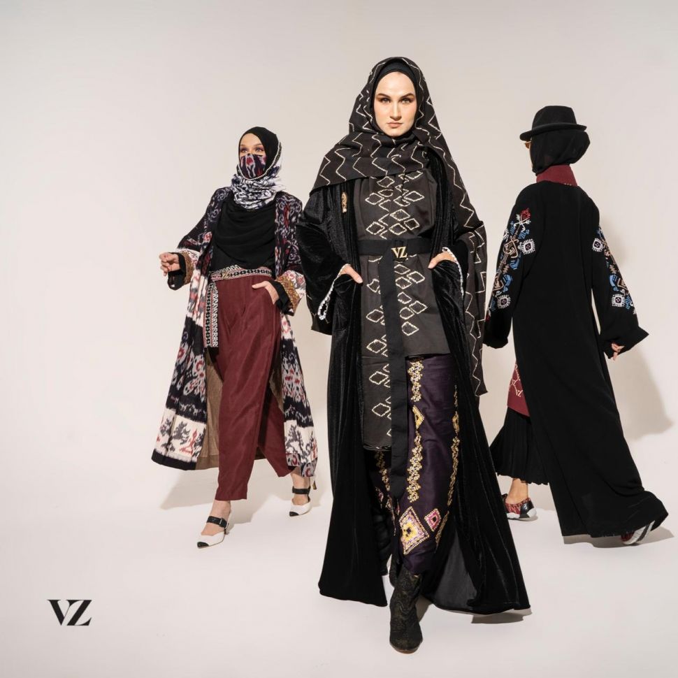 Vivi Zubedi dalam Mercedes-Benz Fashion Week 2020. (Dok. Vivi Zubedi)