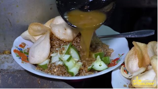 Nasi Goreng Kuah Tongseng (YouTube Mgdalenaf)