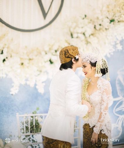 Kevin Aprilio dan Vicy Melanie. (Instagram/@thebridestory)