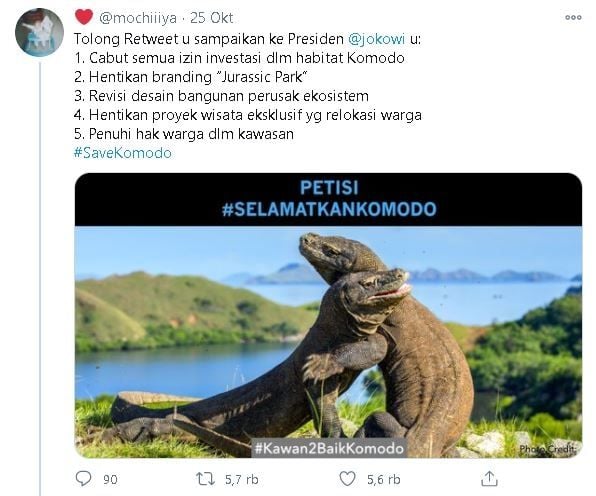 Petisi selamatkan komodo muncul setelah foto komodo menghadang truk viral. (Twitter/@mochiiiya)