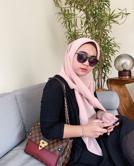 Istri Ajudan Pribadi, Dewi Amalia [Instagram/ajudan_pribadi]